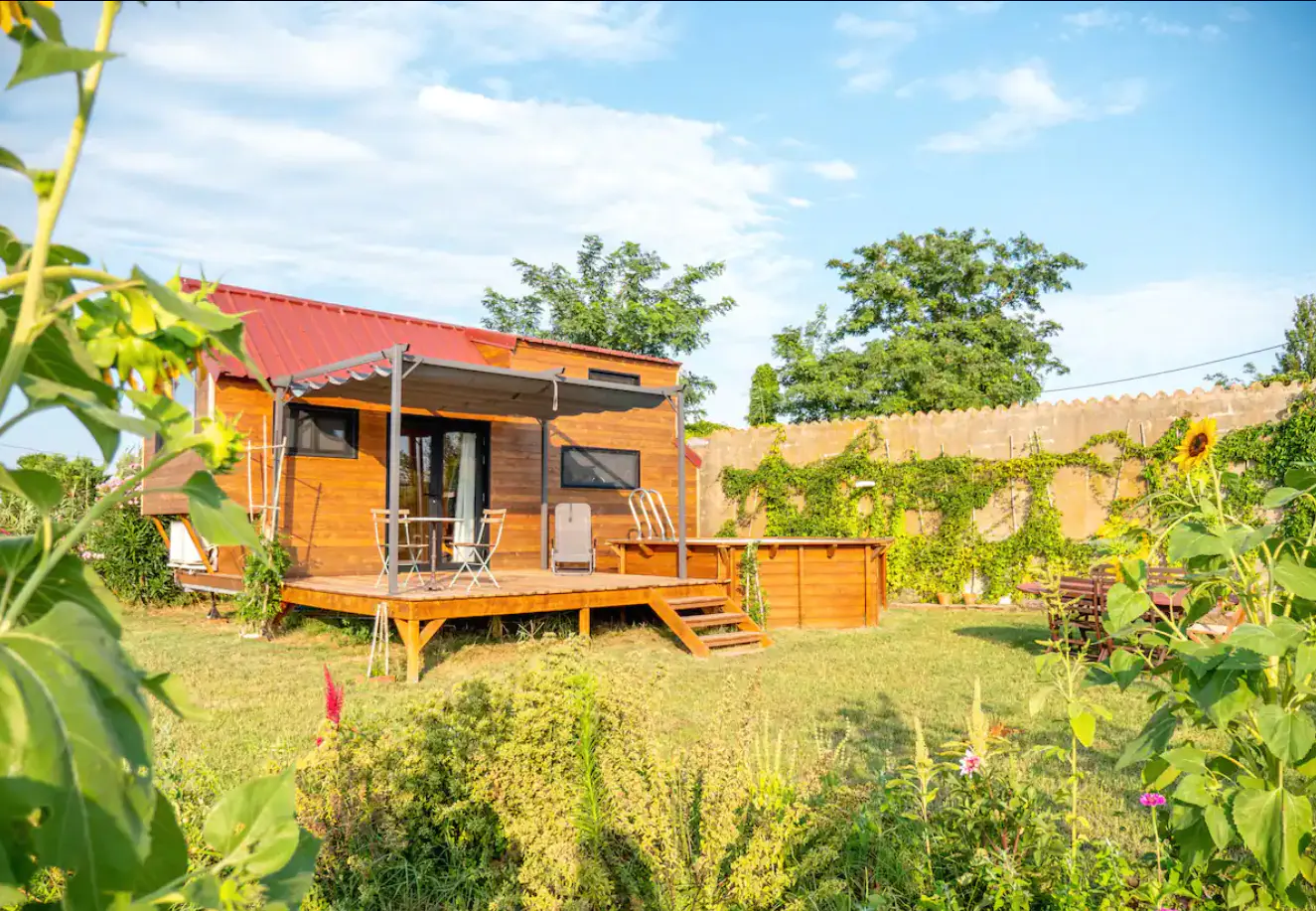 tiny house location camargue